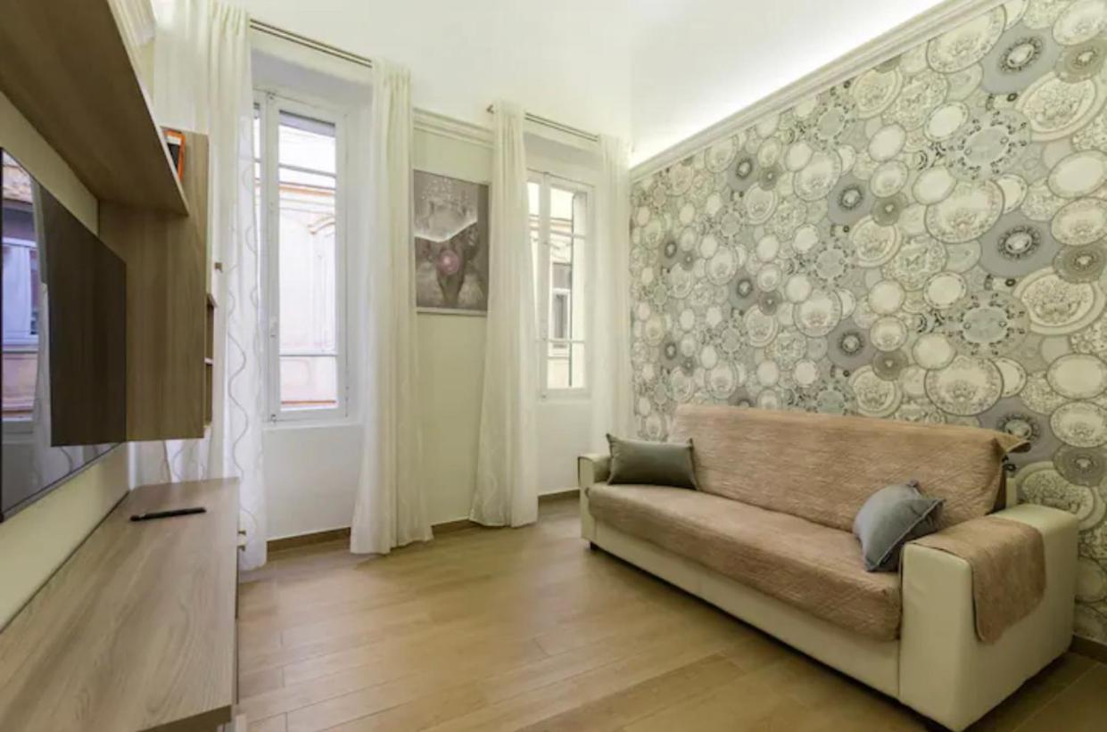 Celebrity House Apartment Сан Ремо Екстериор снимка